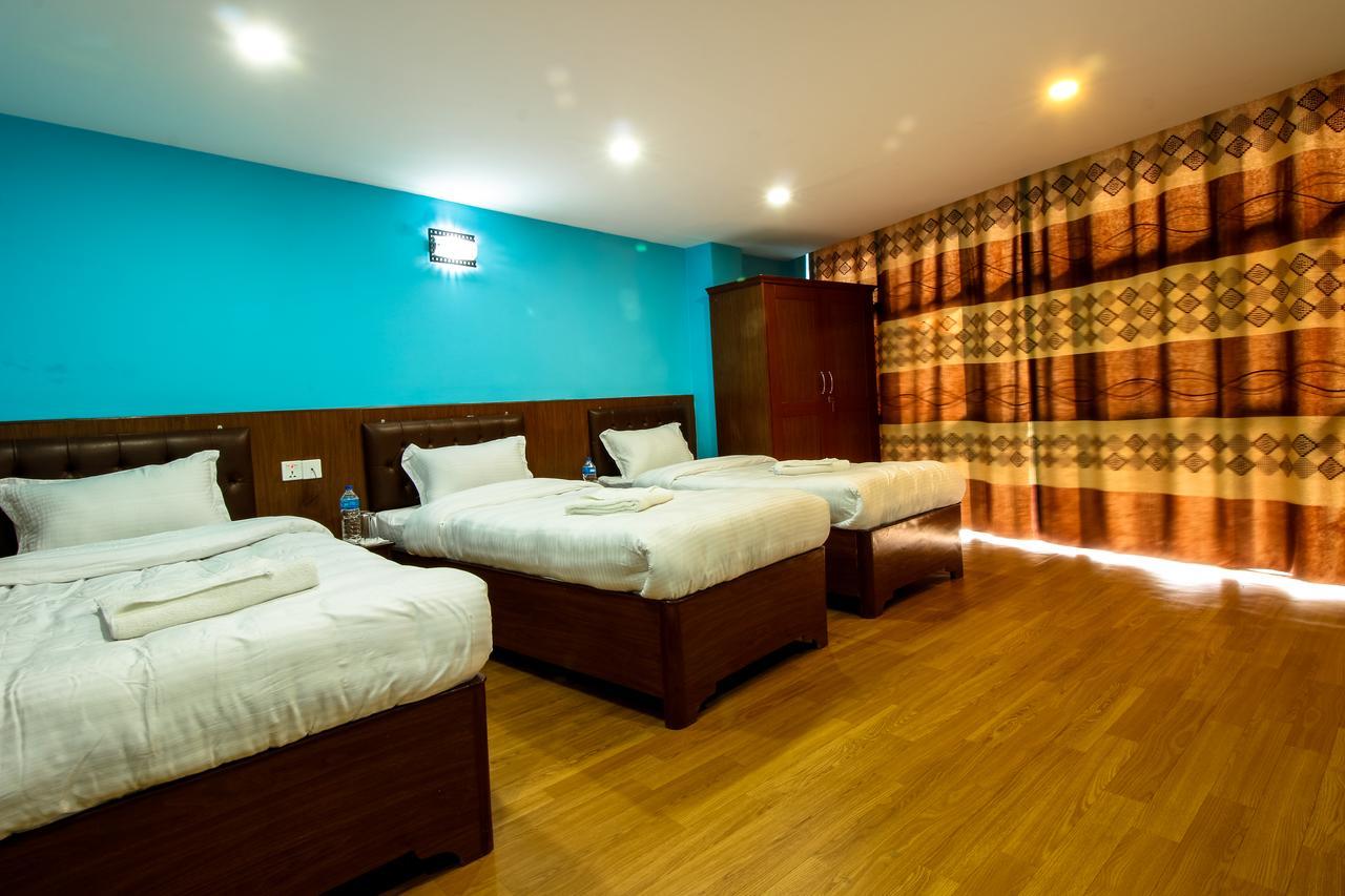Everest Holiday Inn Kathmandu Exteriör bild