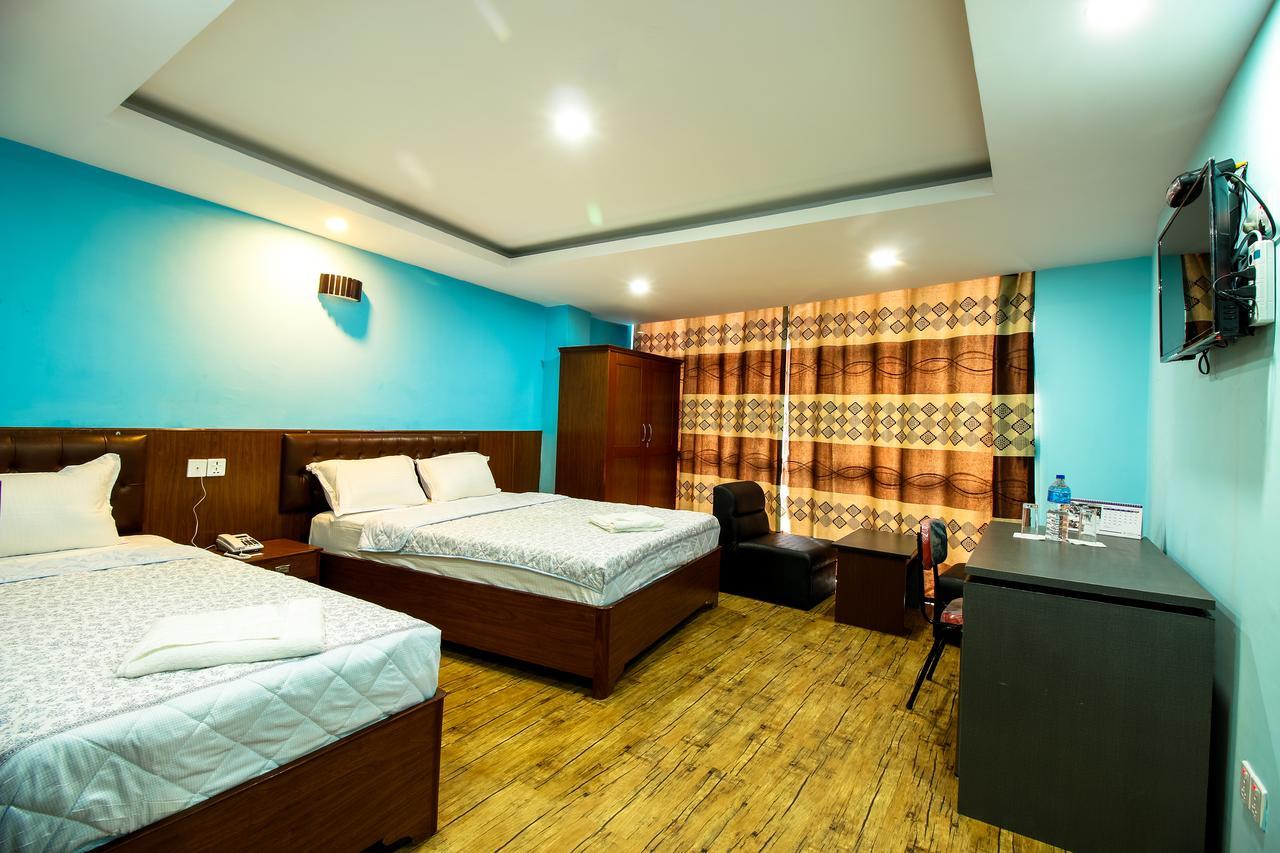 Everest Holiday Inn Kathmandu Exteriör bild